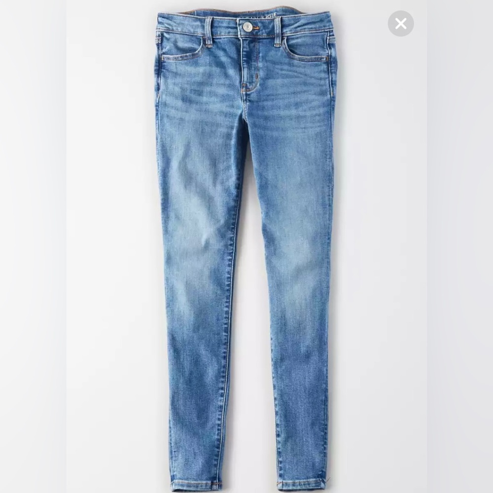AE Ne(x)t Level Low-Rise Jegging; Light wash; American Eagle; 12 extra short